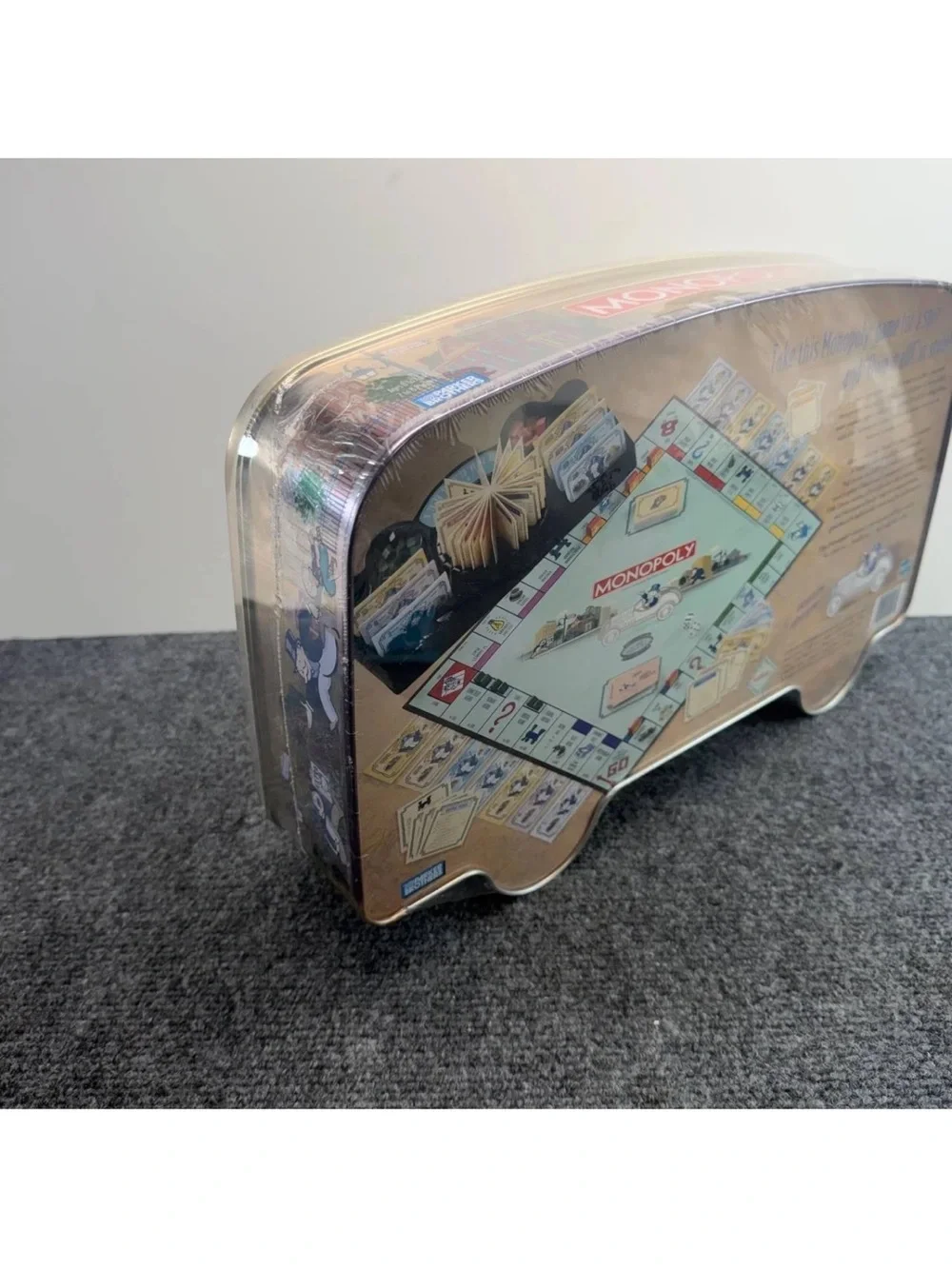 Parker Brothers Monopoly Collectors Edition Board Game Tin Car Shaped Sealed2001